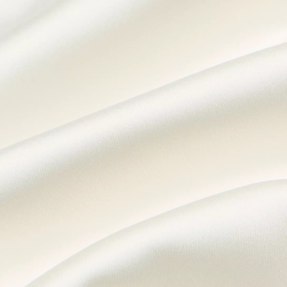 Never worn Aritzia Sunday Best Shimmer Dress - Picture 3 of 5